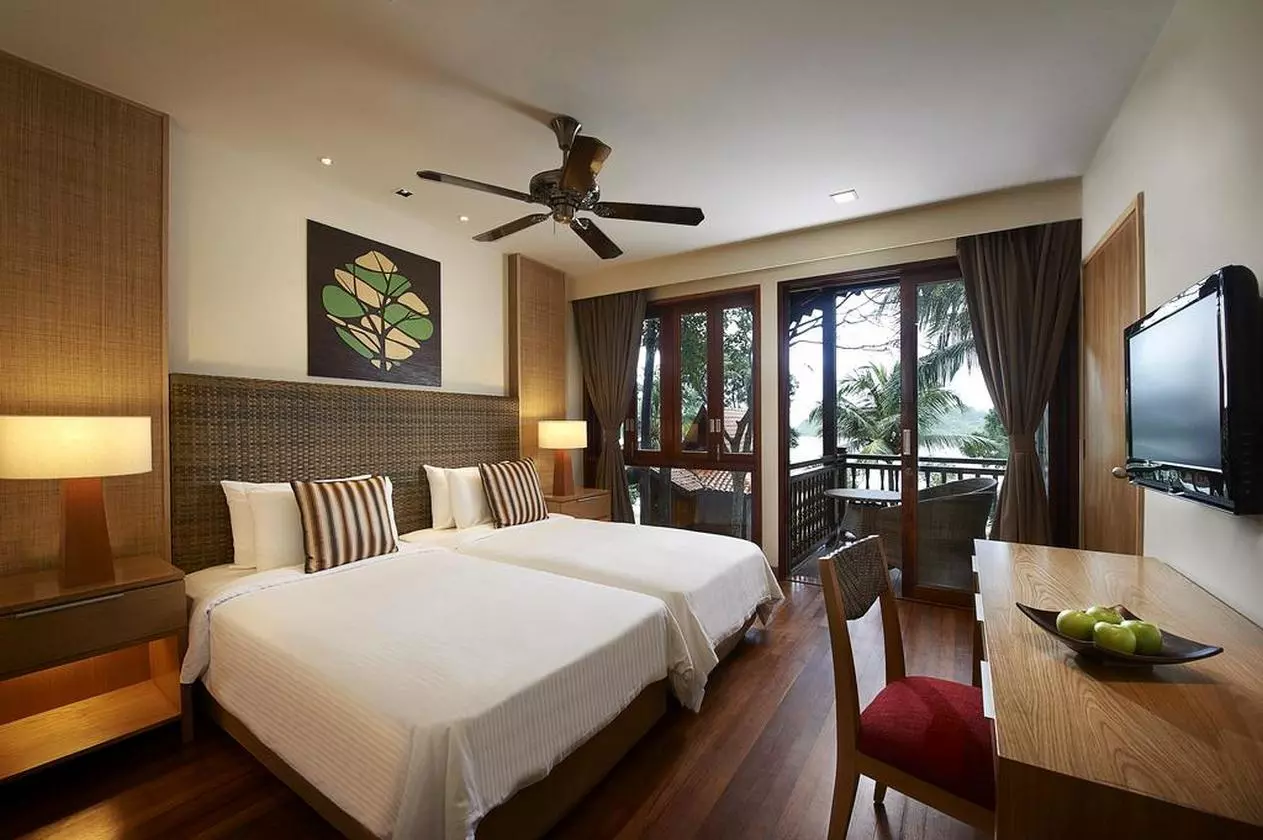 BERJAYABEACHREOST_SHABAVIZ (21).jpg